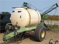 John Deere 550 sprayer implement with twin