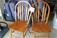 (2) dining chairs