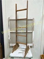 Wooden Screen & Sm Wooden Ladder