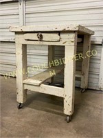 Chippy Workshop Table with Rollers 24x31x30
