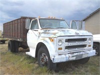 Chevy 50 Grain Truck, V8 Engine, 4/2 Speed,