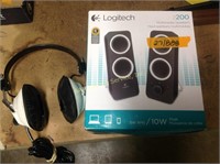 Logitech Speaker Set and Akai ASE-9S Stereo