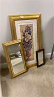 Decorative art and small mirrors