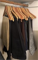 L - LOT OF TROUSERS (HANGERS NOT INCLUDED)
