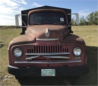 1952 International Grain Truck. Steel Floor, Wood