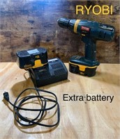 Rechargeable Drill w 2 Battery Packs