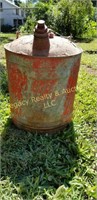 4 old metal gas cans