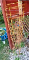 4 Heavy duty tomato cages