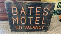 Light up Bates Motel No vacancy sign, movie type