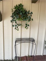 Metal Plant Box And Fake Leaf Wall Hanger
