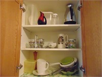 Kitchen Lot - Content of Shelves