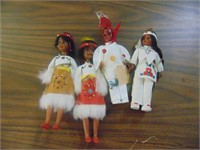4 Mimiature Indigenous dolls