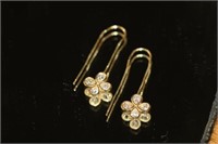 14 K Yellow Gold Dangle Earrings with stones.