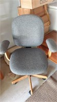 Fabric office chair with comfort pad