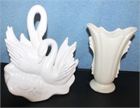 Art Deco USA Pottery Vase & Hull USA Pottery Vase