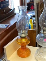 ANTIQUE AMBER OIL LAMP - WITH OIL!! SUPER NICE!