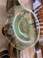 ANTIQUE GREEN GLASS BOWL WITH ETCHINGS AROUND EDGE