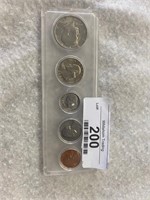 1971 UNCIRCULATED 5 COIN SET IN HOLDER