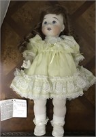 TOTAL BODY OF PORCELAIN DOLL YELLOW DRESS