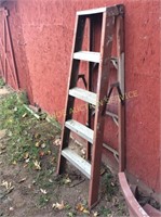 4 step ladder