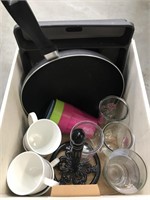 Box of kitchen/glassware