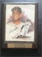 Willie Mays signed 8 x 10 with certificate
