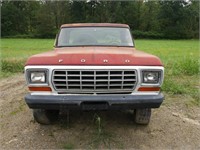 1979 Ford F350 4X4 V8 stick title, no key, as is