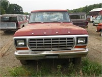 1979 Ford F250 4WD  AT TMU no key, as is