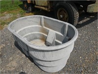 4' water tub, has been repaired