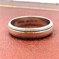 MILLARD Narrow Silver Band Ring