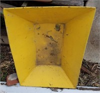 Metal Mortar Tray Yellow