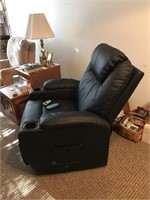 LIFT CHAIR IN GOOD CONDITION