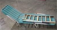 Beach Lounge Chair,charcoal Screen,wood Display;