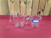(2) Glass Pyrex Measuring Cups