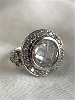 Sterling Silver Ring w/ White Stones Sz 7