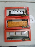 3 TYCO TRAINS