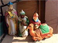 Plastic Nativity Scene w/manger & Shed
