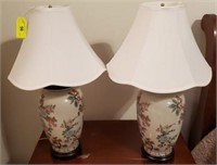 PAIR OF OREINTIAL FLORAL LAMPS