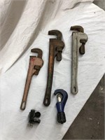 PIPE WRENCH LOT