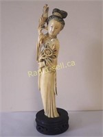 Antique Japanese Ivory Figurine