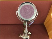 JERDON LIGHT-UP MAGNIFIED MIRROR 2 SIDED