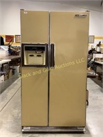 GE Americana Custom Dispenser fridge & freezer