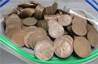 (250) Various Dates of Lincoln Wheat Cents.