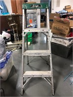 Aluminum 4' Tall Foldable Gorilla Step Ladder