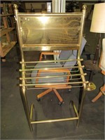 Library Newspaper Rack w/removable rods