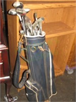 VTG Northwestern  golf clubs w/Hawk bag