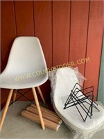 Set of 4 retro mod style chairs