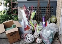 Florist Supplies - Assorted Group lot -G