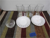 Vintage pyrex bowls and four drinking glasses