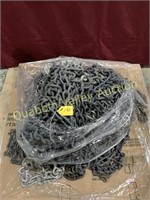 PALLET OF ASSORTED TRACTOR CHAINS
